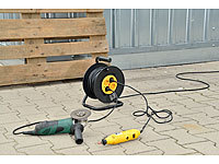 ; Elektro Kabel mit Mehrfachstecker 